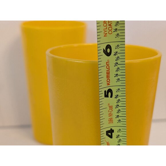 Set Of 4 Vintage Tupperware Yellow Plastic Tumblers - Picture 5 of 5